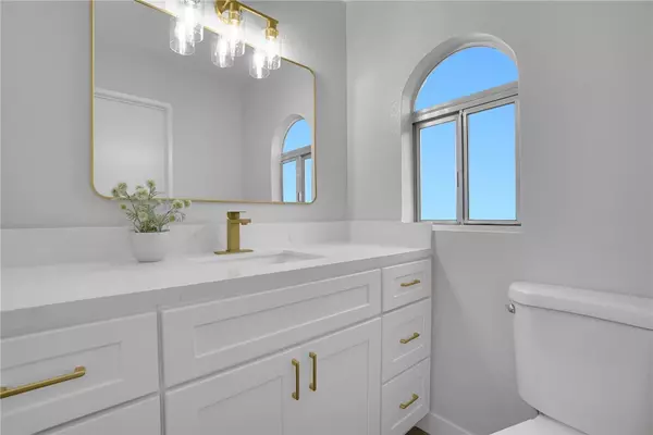 Ontario, CA 91762,1712 S Mountain Ave E