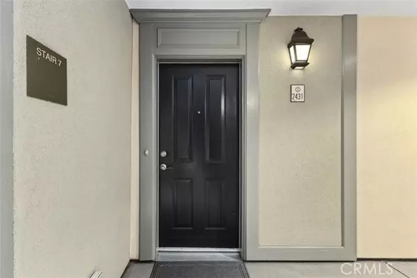 Irvine, CA 92612,2431 Watermarke