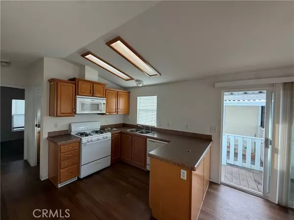 Costa Mesa, CA 92627,1741 Pomona AVE 5