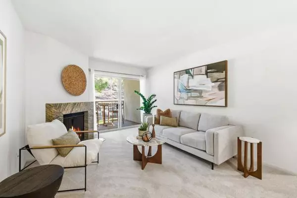 Encinitas, CA 92024,1750 S El Camino Real 211