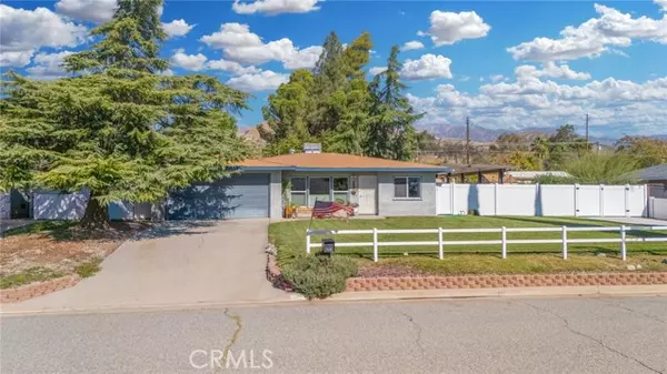 Banning, CA 92220,651 W King