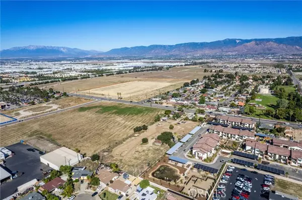 Redlands, CA 92374,831 W Lugonia