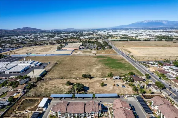 831 W Lugonia, Redlands, CA 92374