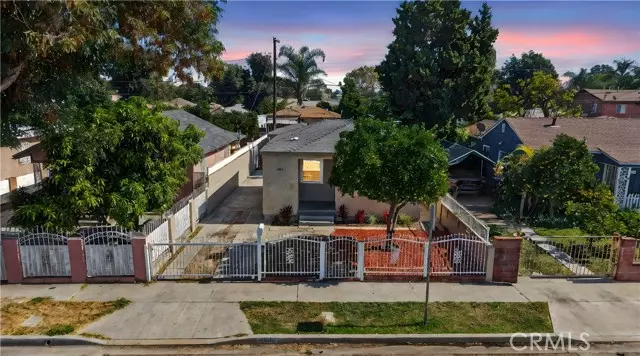 204 S Thorson, Compton, CA 90221