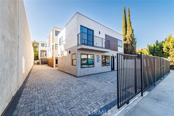 1855 Crenshaw BLD, Los Angeles, CA 90019