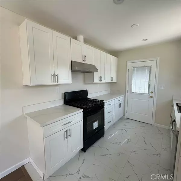 2660 N Frederic A, Burbank, CA 91504