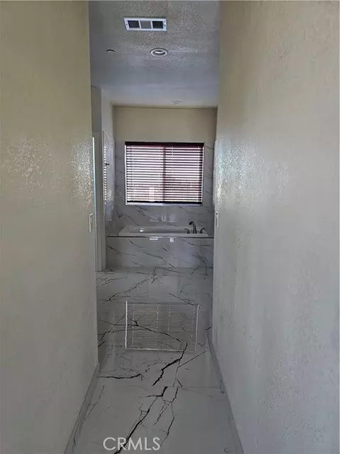 Phelan, CA 92371,8630 Sahara