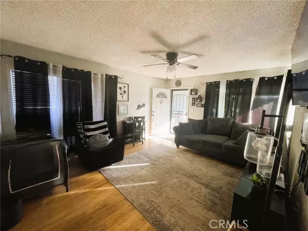 Pico Rivera, CA 90660,9603 Homebrook