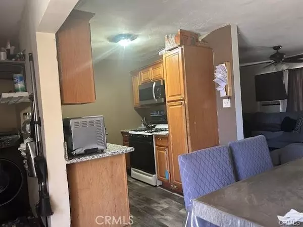 Riverside, CA 92509,3483 Skylane DR