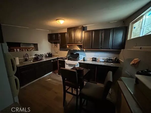 Riverside, CA 92509,3483 Skylane DR