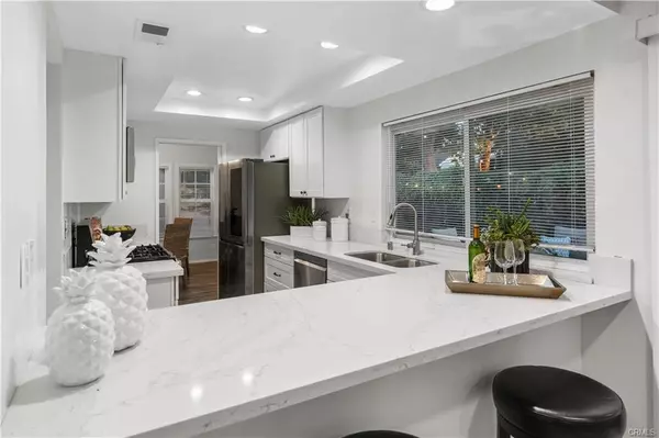 Irvine, CA 92620,27 Bluecoat