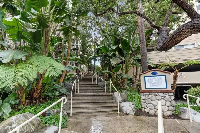 Huntington Beach, CA 92646,20301 Bluffside CIR D306