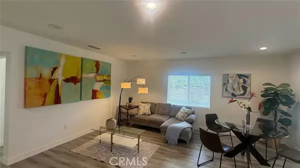 Pacoima, CA 91331,11319 Glenoaks