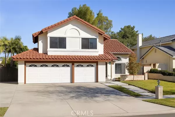 2547 Ironsides CIR, Corona, CA 92882