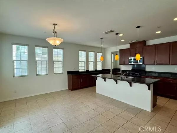 Ontario, CA 91762,2882 S Via Belamaria