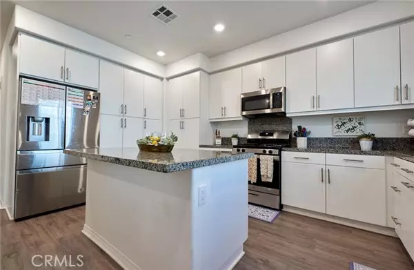 Fontana, CA 92336,15188 Horizon ST 8