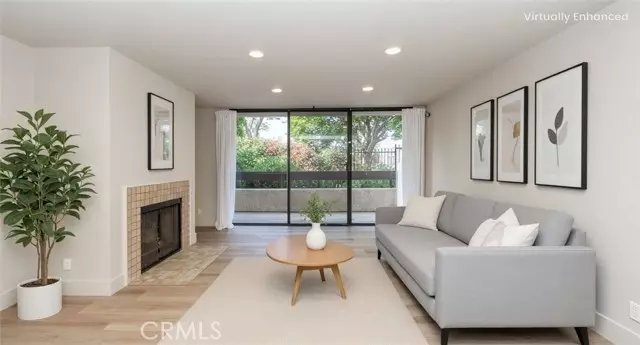 1900 Vine 214, Hollywood, CA 90068