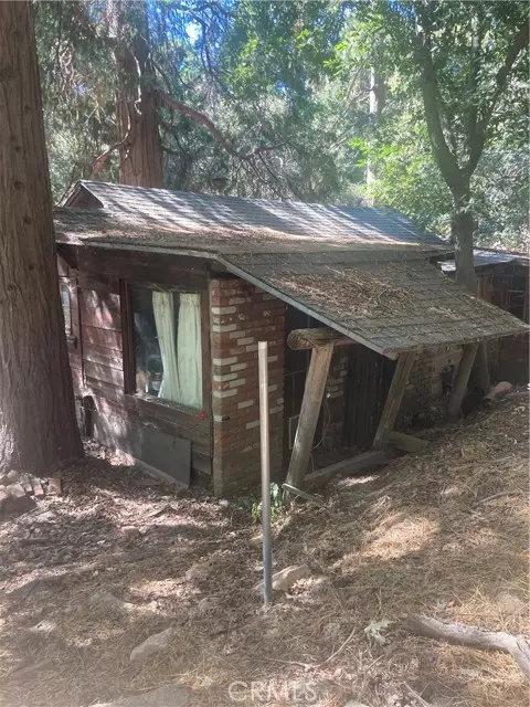 Crestline, CA 92325,1108 Jupiter WAY