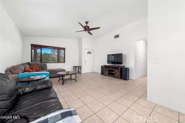 Palmdale, CA 93552,35909 41st