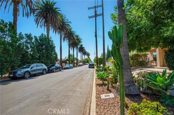 Los Angeles, CA 90029,971 Manzanita ST