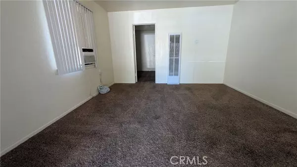 Riverside, CA 92223,845 E 6th 16