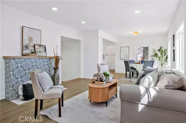 Riverside, CA 92504,8681 California