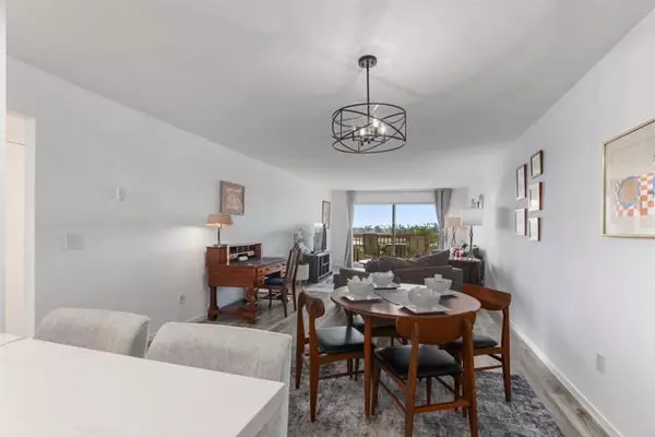 Carlsbad, CA 92008,2475 Jefferson St