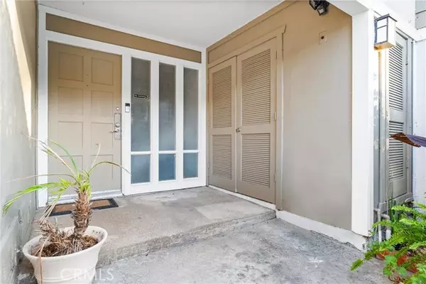 Laguna Hills, CA 92653,23416 Caminito Valle