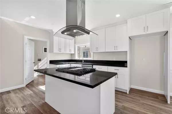 Los Angeles, CA 90047,8734 Dalton