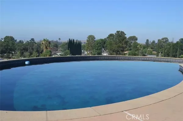 9909 Helen Ave, Shadow Hills, CA 91040