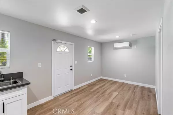 Granada Hills, CA 91344,16440 Donmetz ST