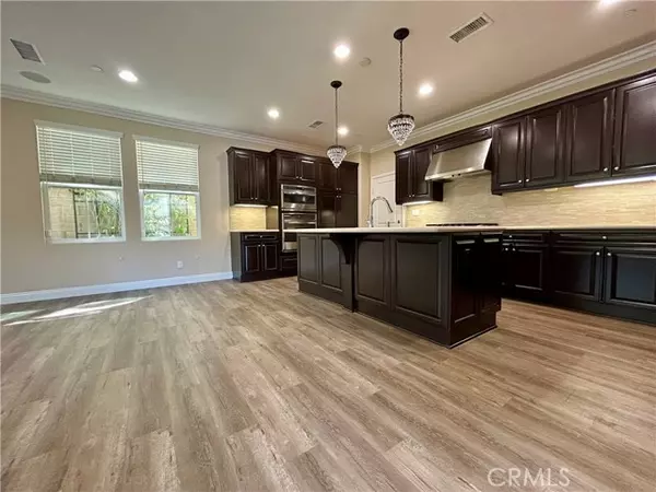 Irvine, CA 92618,137 Carrotwood