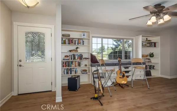 Calimesa, CA 92320,1007 Holmes