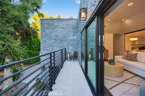 Los Angeles, CA 91042,7582 McGroarty TER