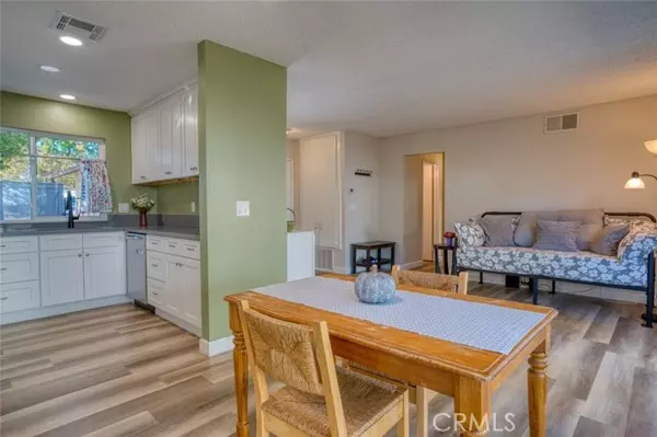 303 Cherry Hills LN, Azusa, CA 91702