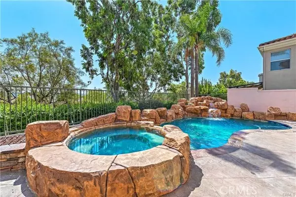 Rancho Santa Margarita, CA 92688,40 Mancera