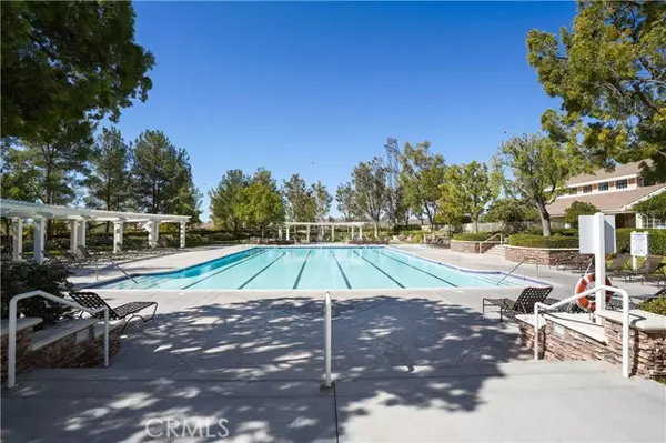 Valencia, CA 91354,28066 Liana LN