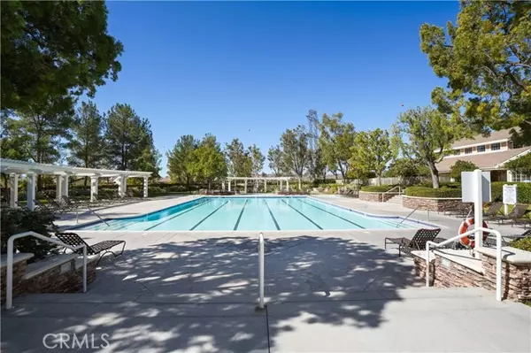 Valencia, CA 91354,28066 Liana LN