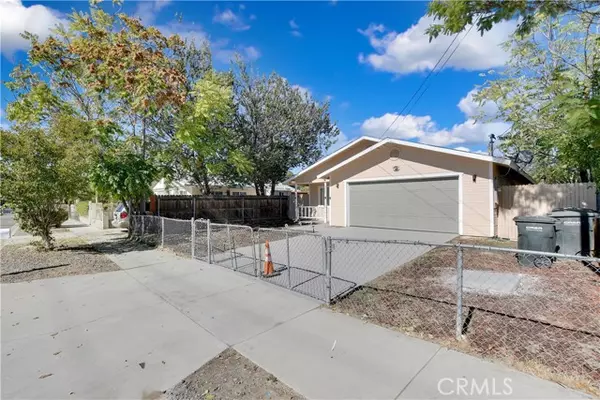 Hemet, CA 92543,214 W Latham