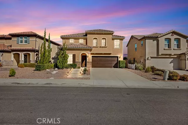 2727 Goldenrain ST, Palmdale, CA 93551