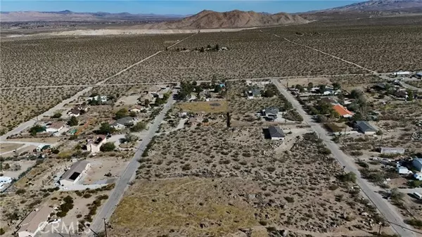 Lucerne Valley, CA 92356,781 Zircon RD