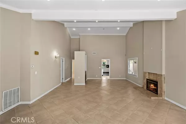 Tarzana, CA 91335,18123 Delano ST