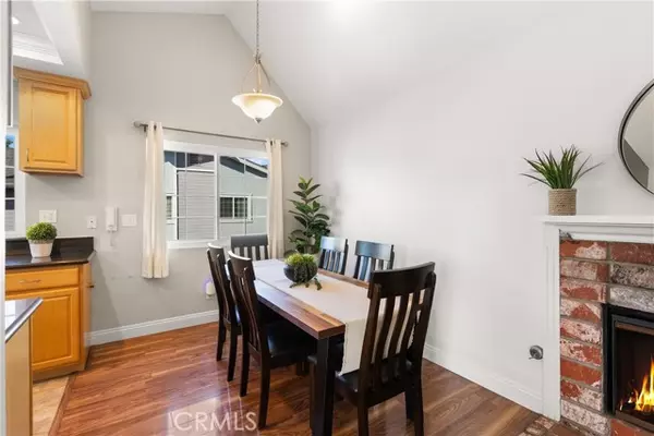 Huntington Beach, CA 92648,7841 Essex Drive 201