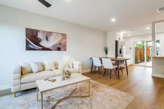 Oceanside, CA 92057,3839 Vista Campana S 6