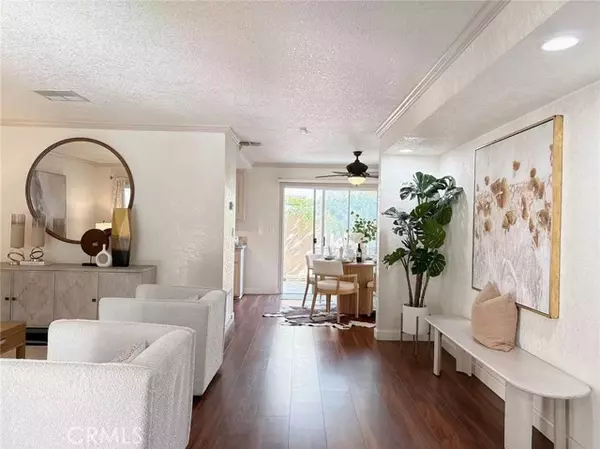 Arcadia, CA 91006,133 California ST 6