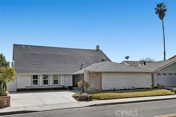 Valencia, CA 91355,23850 Via Jacara