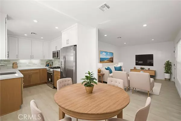 Canoga Park, CA 91304,21018 Lull ST