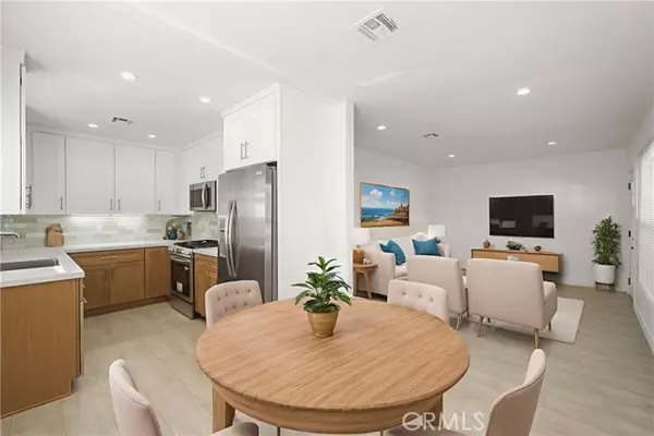 Canoga Park, CA 91304,21018 Lull ST