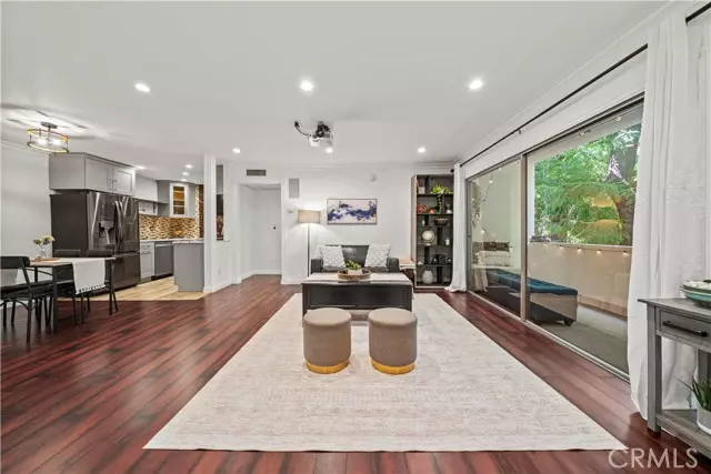 5215 Balboa BLD 203, Encino, CA 91316