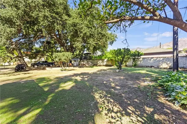 Altadena, CA 91001,379 Buena Loma